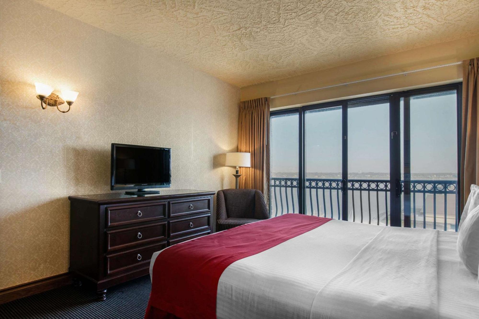 Shoreline Inn & Conference Center, Ascend Hotel Collection Muskegon Εξωτερικό φωτογραφία